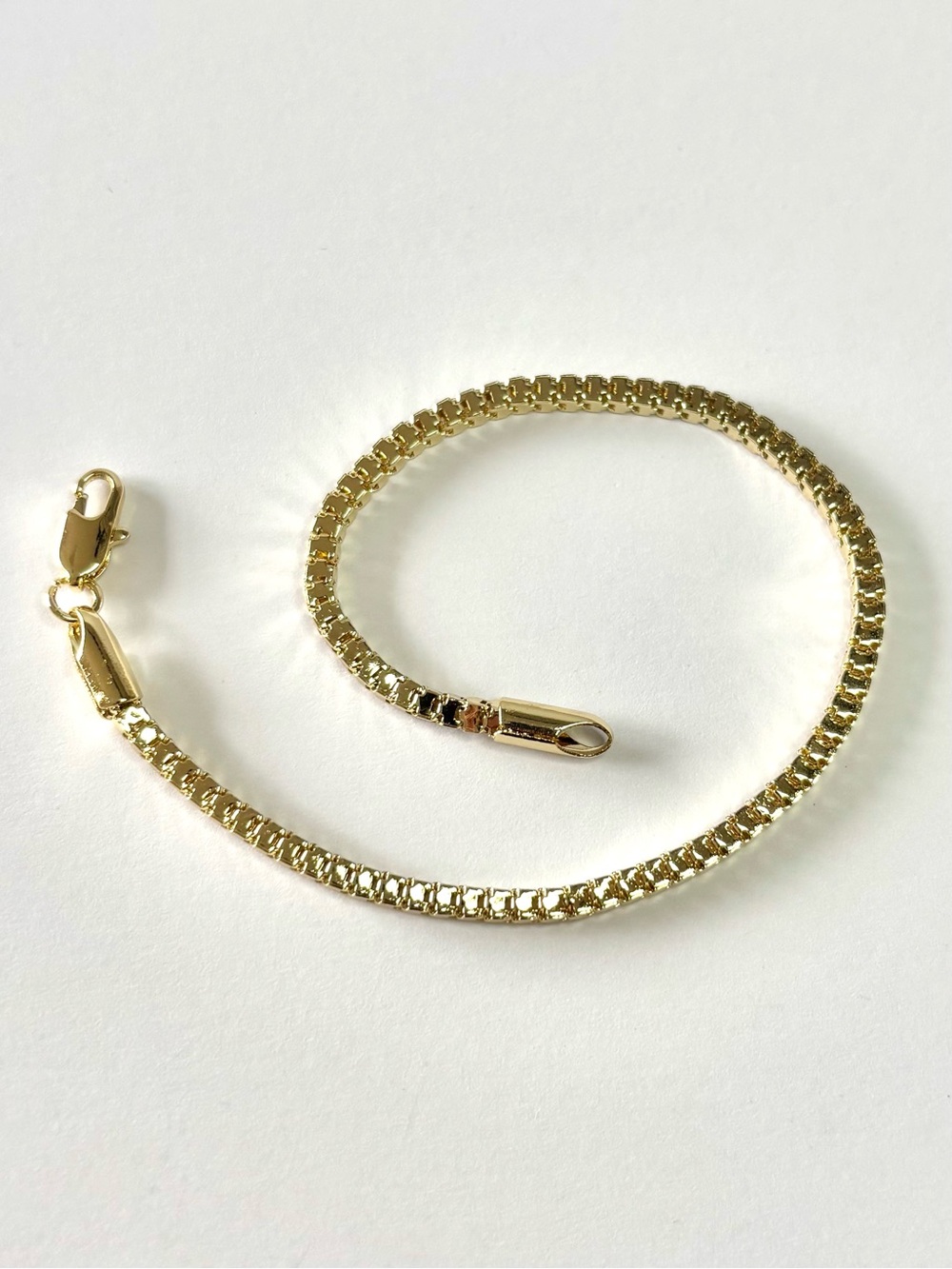 Gold oversized box link chain bracelet